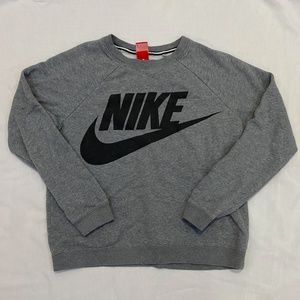 nike crewneck sweatshirt